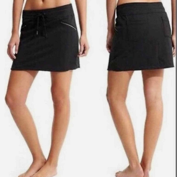 Athleta Pants - Athleta Black Metro Skort Sz M